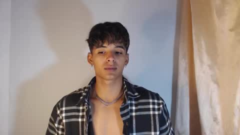 i  am lewis ly EDUARDO MEMDOZA15 online show from February 7, 6:11 pm