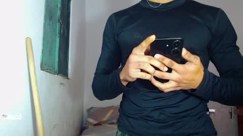 i  am lewis ly EDUARDO MEMDOZA15 online show from May 2, 2:11 pm