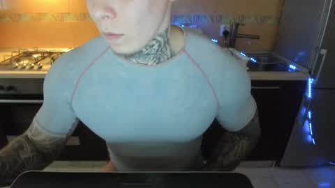 Snapshot of lewis_muscleee chatting on March 21, 3:48 pm blablablack online show from March 21, 3:48 pm