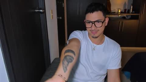 Snapshot of lex__miller chatting on November 11, 4:23 am lex__miller online show from November 11, 4:23 am