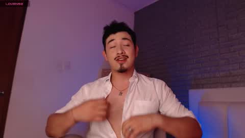 Snapshot of lex__miller chatting on January 7, 1:52 am lex__miller online show from January 7, 1:52 am