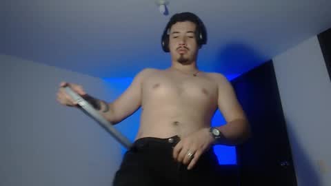 Snapshot of lex__miller chatting on January 18, 4:05 am lex__miller online show from January 18, 4:05 am