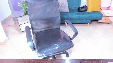 Snapshot of lexadimary chatting on December 18, 12:22 pm lexa online show from December 18, 12:22 pm