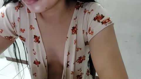 Snapshot of lexi818 chatting on December 29, 7:00 pm lexianna online show from December 29, 7:00 pm