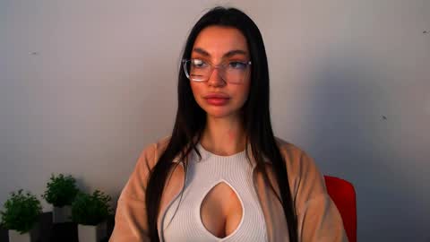 Alexia online show from May 3, 12:55 pm