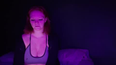 lexi_mariz online show from February 25, 4:00 am