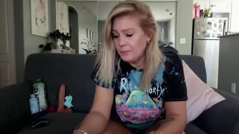 Snapshot of lexi_shocker chatting on September 16, 5:25 pm Lexi online show from September 16, 5:25 pm