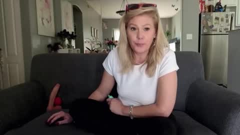 Snapshot of lexi_shocker chatting on November 23, 9:14 pm Lexi online show from November 23, 9:14 pm