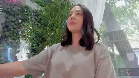 Snapshot of lexi_storm chatting on August 2, 8:02 am lexi_storm online show from August 2, 8:02 am