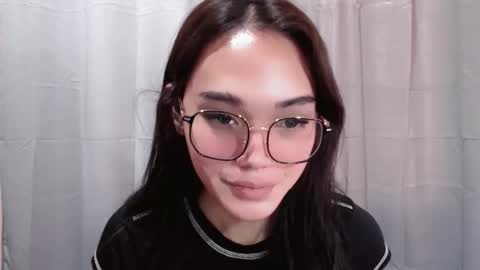lexibabe_ online show from April 8, 5:18 am