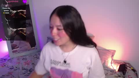 Snapshot of lexie_babe chatting on October 20, 10:43 pm Lexie Thompson   8pm  0000am -5 online show from October 20, 10:43 pm