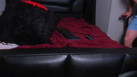 Lixie And Nte online show from December 9, 5:07 am