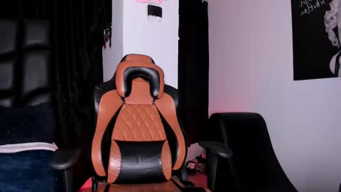 Lixie And Nte online show from March 1, 5:42 am