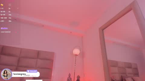 Snapshot of lexiee_grey_ chatting on September 23, 11:57 am Lexie online show from September 23, 11:57 am