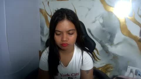 Snapshot of lexielar chatting on August 2, 1:53 pm LEXIE online show from August 2, 1:53 pm