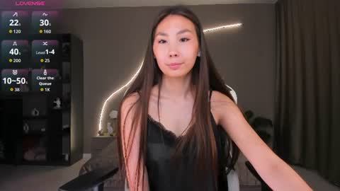 Snapshot of lexiele3 chatting on June 15, 9:55 am Lexie dont forget to thumbs up me online show from June 15, 9:55 am