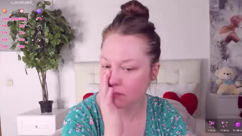 Lexi online show from February 11, 7:24 am