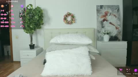 Lexi online show from May 29, 5:49 am