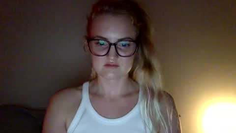 Snapshot of lexilolly chatting on September 25, 2:59 am Lexilolly online show from September 25, 2:59 am