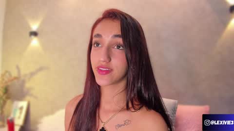 Snapshot of lexivie chatting on January 12, 6:17 am lexivie online show from January 12, 6:17 am