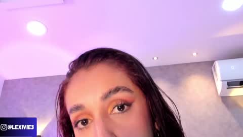 Snapshot of lexivie chatting on January 24, 6:57 am lexivie online show from January 24, 6:57 am