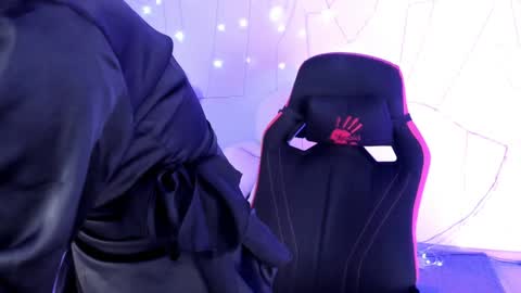 Snapshot of lexiwenford chatting on December 17, 7:07 am Lexi Wenford NO NUDE GODDESS online show from December 17, 7:07 am