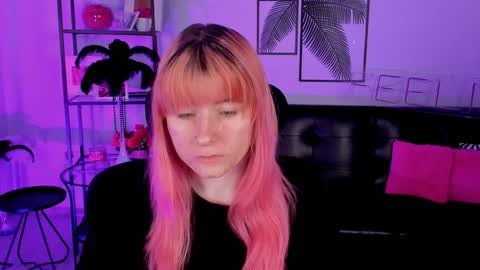 Snapshot of lexiwenford chatting on January 30, 3:11 am Lexi Wenford NO NUDE GODDESS online show from January 30, 3:11 am