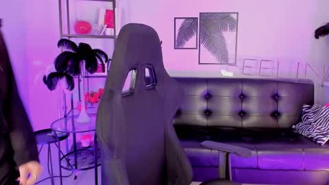 Snapshot of lexiwenford chatting on February 20, 3:12 am Lexi Wenford NO NUDE GODDESS online show from February 20, 3:12 am