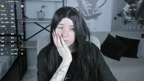 Snapshot of lexiwenford chatting on November 17, 3:12 am Lexi Wenford NO NUDE GODDESS online show from November 17, 3:12 am