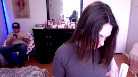 lexwyoex online show from December 20, 6:59 pm