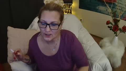 Snapshot of lexxa_blond chatting on January 17, 9:06 pm Hannah online show from January 17, 9:06 pm