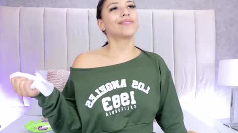 lexxi_gb online show from October 14, 4:02 am