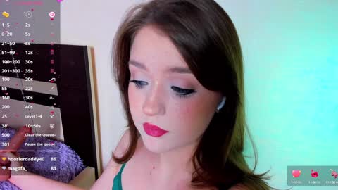 lexi miu online show from December 15, 7:53 pm