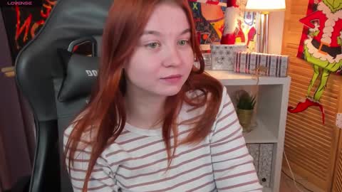 Snapshot of lexxxyone chatting on December 5, 4:44 pm lexxxyone online show from December 5, 4:44 pm