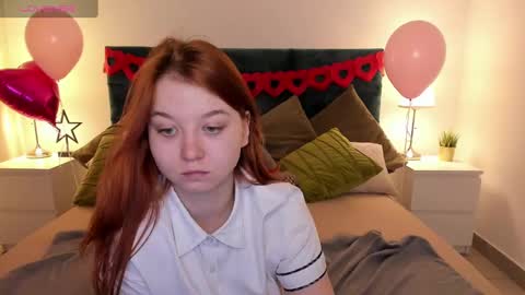 Snapshot of lexxxyone chatting on February 17, 1:21 pm lexxxyone online show from February 17, 1:21 pm