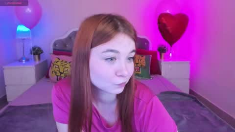 Snapshot of lexxxyone chatting on March 10, 1:32 pm lexxxyone online show from March 10, 1:32 pm