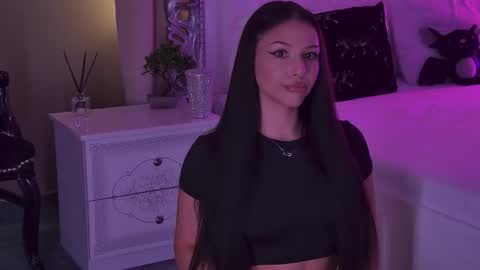 LexyBanks online show from December 17, 8:53 am