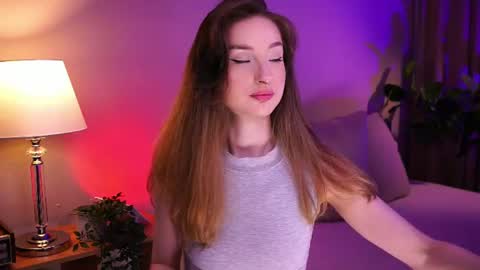 Snapshot of lexy_exe chatting on June 19, 9:07 pm Lexy online show from June 19, 9:07 pm