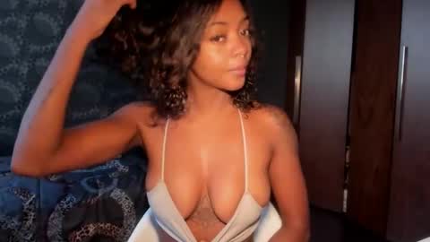 Snapshot of lexy_squirt_queen chatting on September 12, 10:26 am LEXY - Independent account online show from September 12, 10:26 am