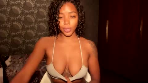 Snapshot of lexy_squirt_queen chatting on October 8, 9:01 pm LEXY - Independent account online show from October 8, 9:01 pm