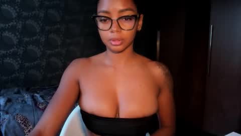 Snapshot of lexy_squirt_queen chatting on October 14, 12:50 pm LEXY - Independent account online show from October 14, 12:50 pm