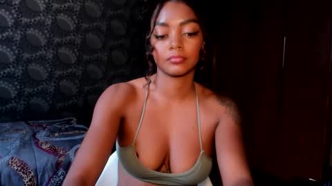 Snapshot of lexy_squirt_queen chatting on October 15, 1:00 pm LEXY - Independent account online show from October 15, 1:00 pm