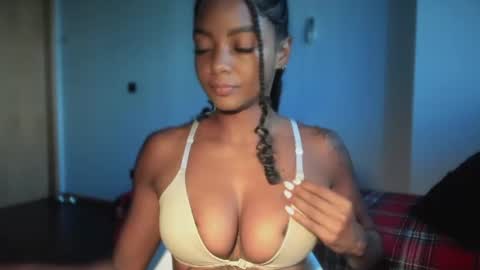 LEXY - Independent account online show from June 27, 10:31 am