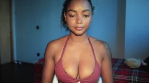 LEXY - Independent account online show from July 30, 11:20 am