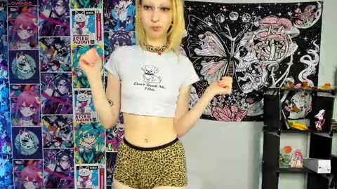 Snapshot of lexy_woorhez chatting on November 27, 12:29 pm Lexy online show from November 27, 12:29 pm