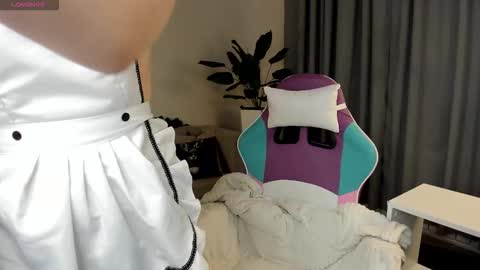 Lexy online show from February 4, 12:00 pm