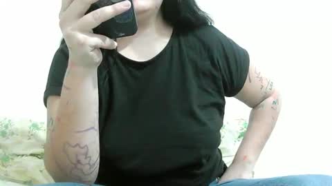 Snapshot of lexybby1 chatting on December 16, 7:24 am SARA online show from December 16, 7:24 am