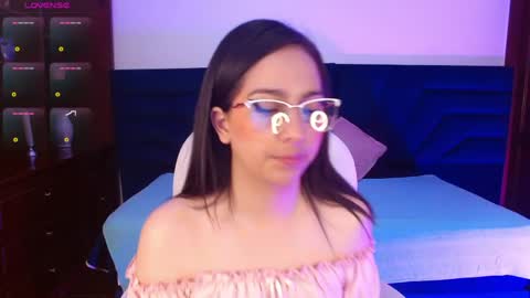 lexyblaze_ online show from May 26, 11:06 am