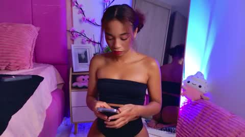 lexyskye online show from July 7, 11:14 am