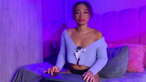 lexyskye online show from July 29, 11:08 am